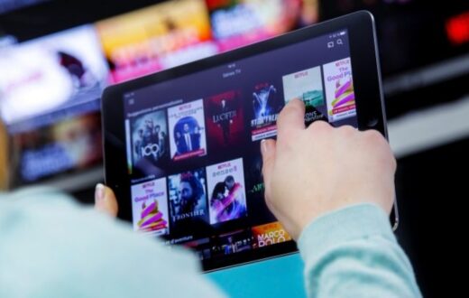 PL 1474/26 prevê multa e suspensão para anúncios em planos pagos de streaming